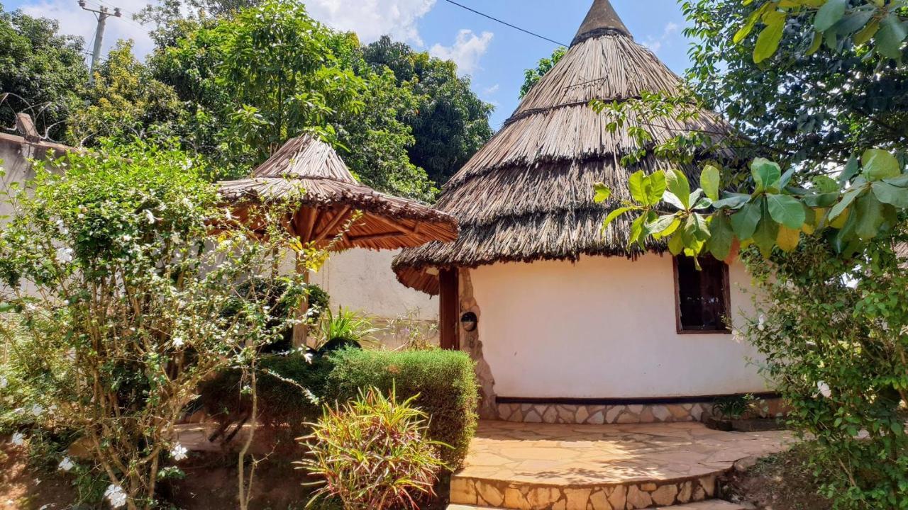 Banda Lodge Masaka Exterior photo