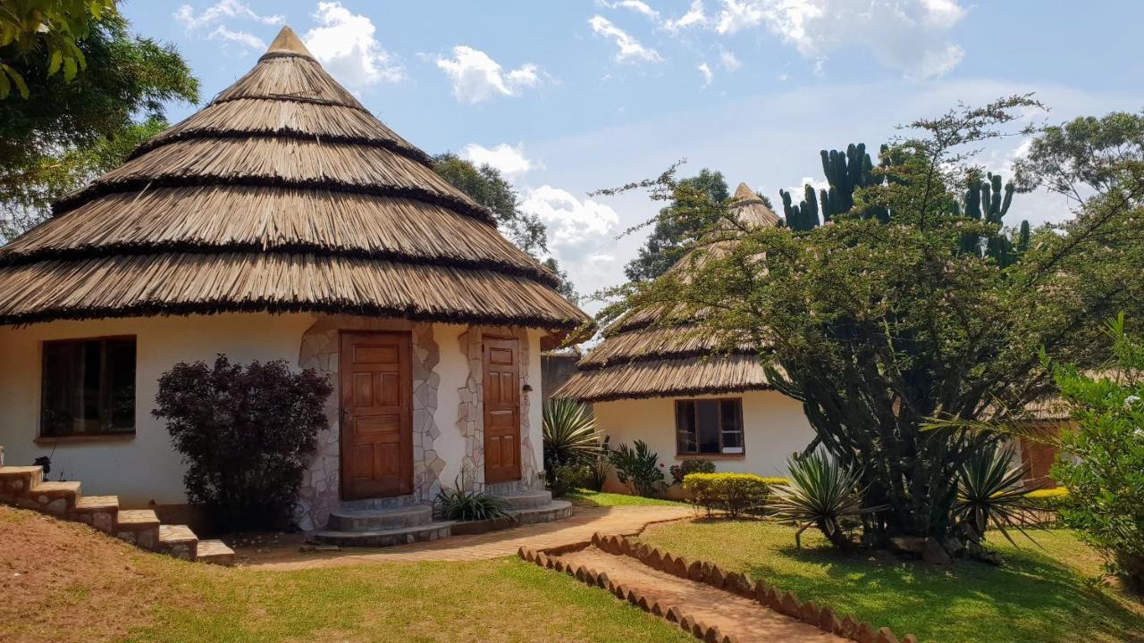 Banda Lodge Masaka Exterior photo